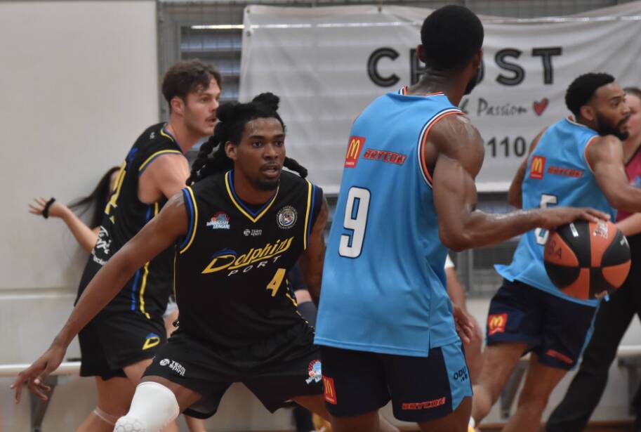 American import Keondre Jackson works hard defensively for the Port Macquarie Dolphins. Picture by Emily Walker
