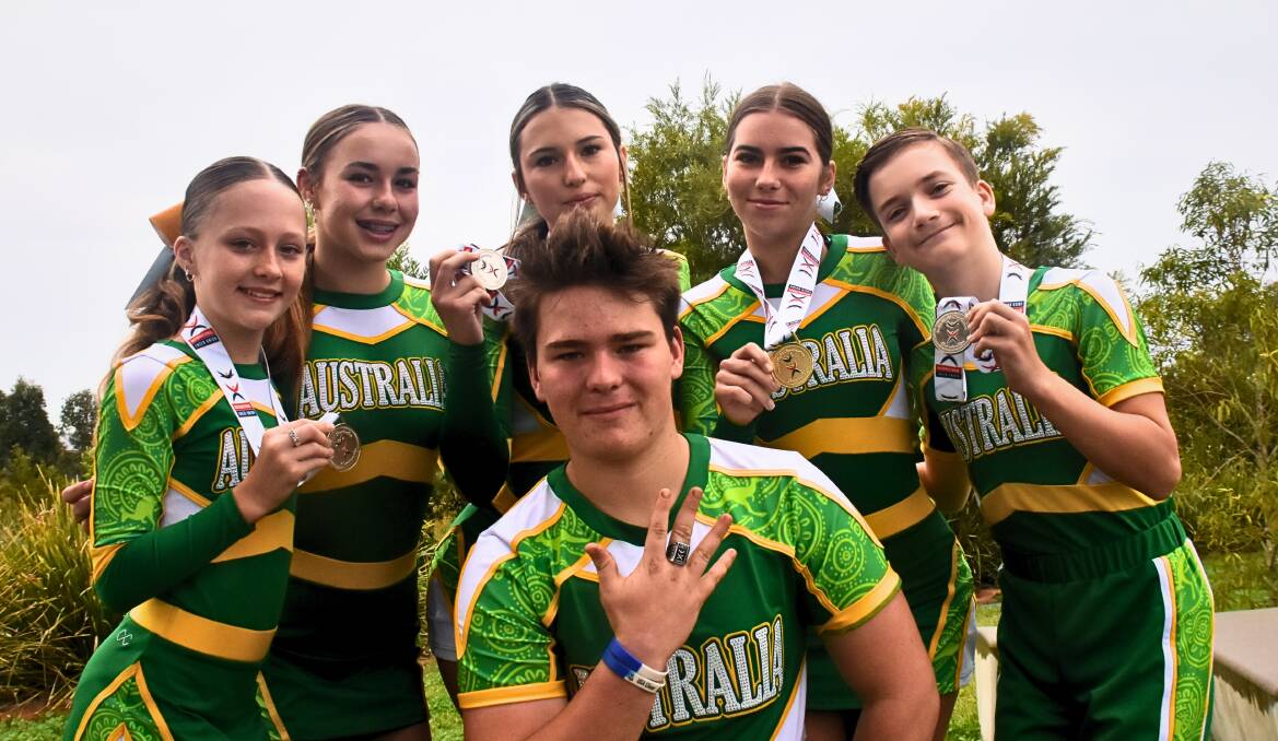 Jett Hodgson (front) with Anabelle Hicks, Bonnie Russell, Scout Hodgson, Ruby Revell and Loghan Sculthorpe. Picture by Mardi Borg