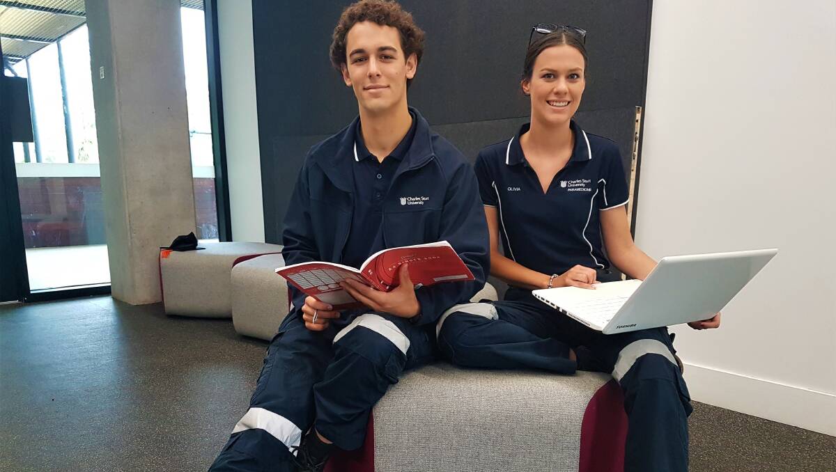 Charles Sturt University Port Macquarie paramedicine students head to New  Zealand and Canada for work placements | Port Macquarie News | Port  Macquarie, NSW