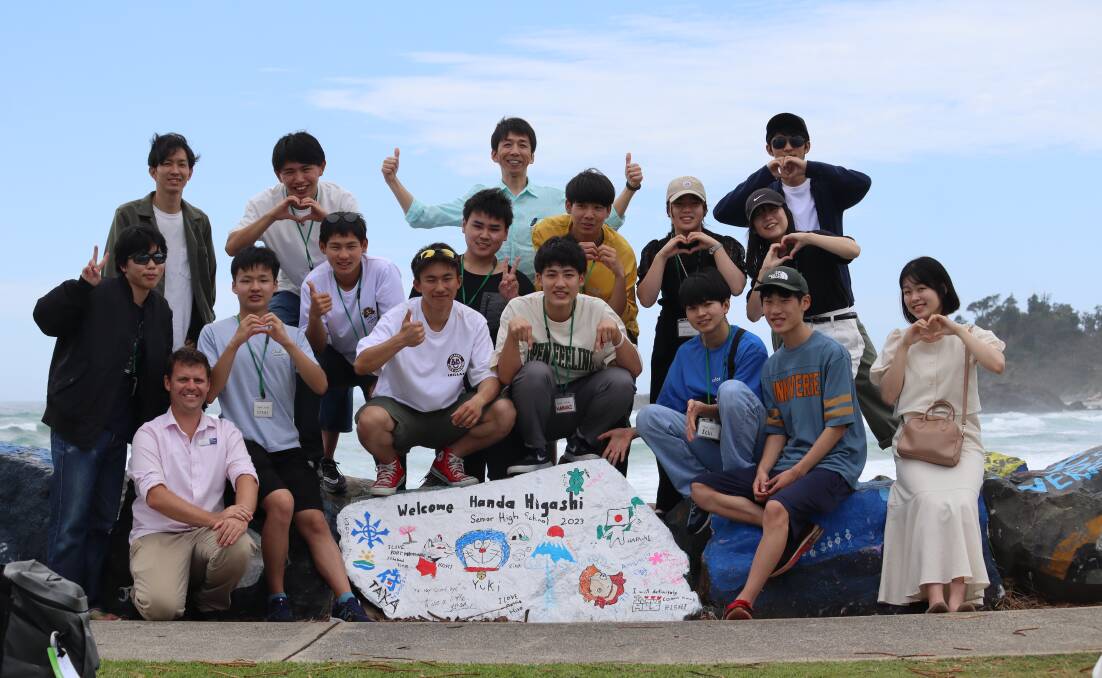 Handa Higashi Senior High School students painted a rock on the Port Macquarie breakwall during a visit in March 2023. Picture supplied by Hastings Secondary College Westport Campus 